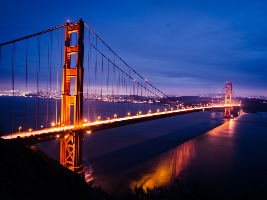 Golden Gate San Francisco Lighting - Canva (1200 X 900 Px)